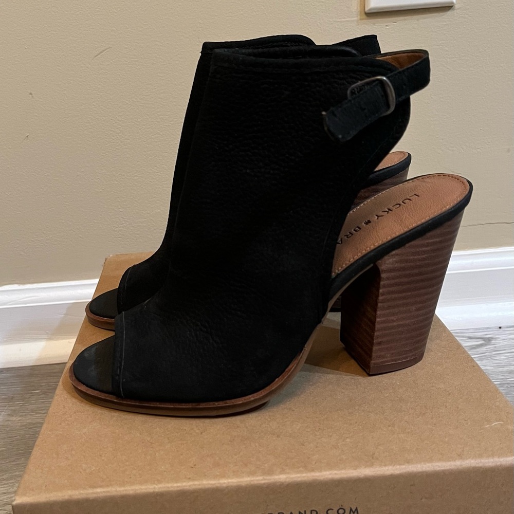 Black Lucky Brand Heels, Size: 8.5 - Picture 2 of 5